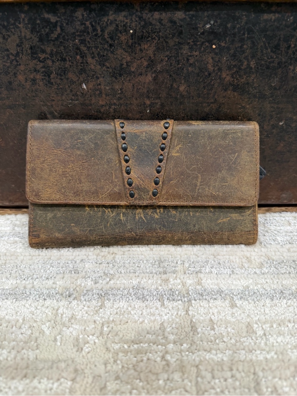Vintage-Style Brown Leather Women’s Wallet Clutch